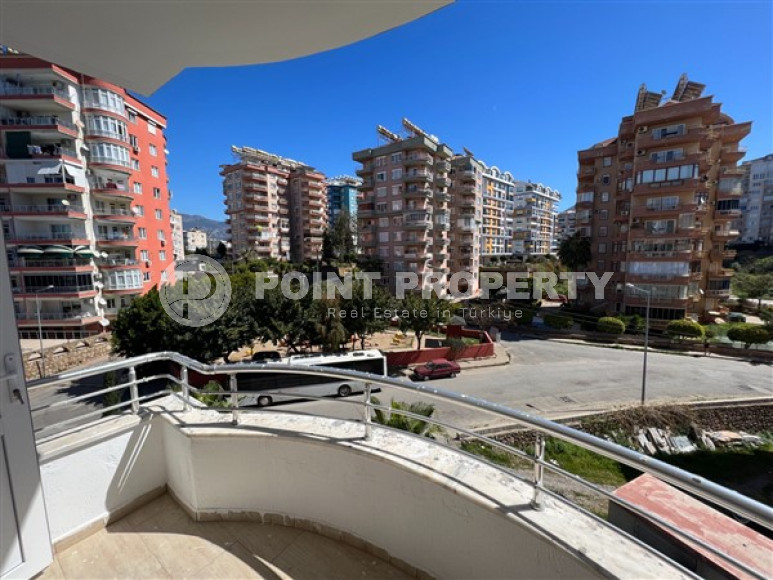 Spacious 2+1 apartment 400 meters from the sea in a comfortable area of Tosmur-id-4058-photo-12