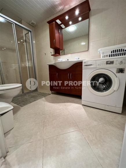 Готовая к проживанию трёхкомнатная квартира с двумя балконами и мебелью, центр Аланьи-id-4062-фото-4