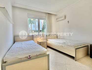 Готовая к проживанию трёхкомнатная квартира с двумя балконами и мебелью, центр Аланьи-id-4062-фото-5