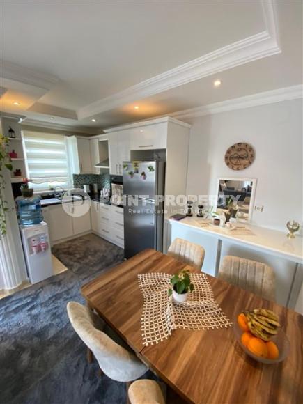 Furnished apartment on the 5th floor of a complex 300 meters from the Mediterranean Sea, Mahmutlar district-id-4063-photo-7