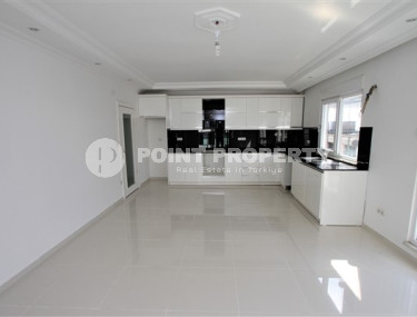 Просторный дуплекс с хорошим ремонтом, новой мебелью и техникой на 5-м этаже с мансардой на берегу моря.-id-4070-фото-3