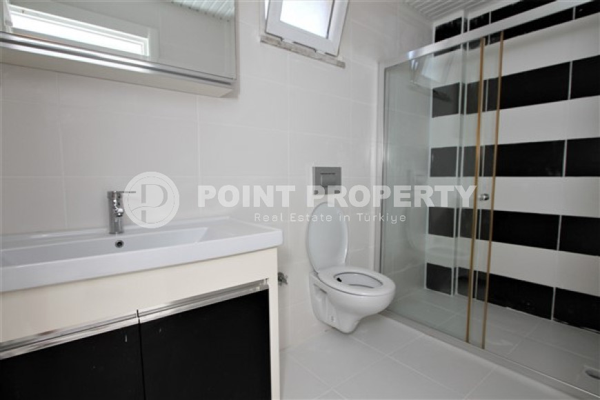 Spacious duplex with good repair, new furniture and appliances on the 5th floor with an attic on the seashore.-id-4070-photo-11