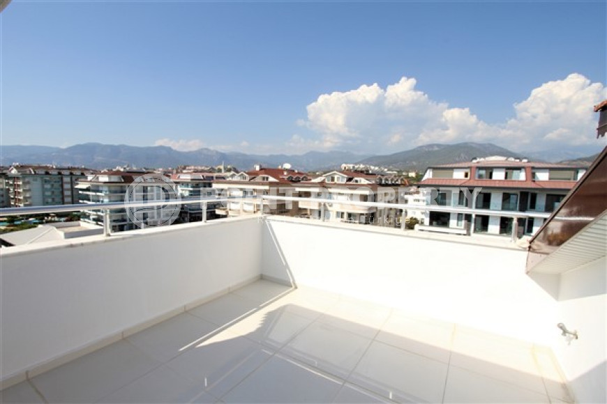 Spacious duplex with good repair, new furniture and appliances on the 5th floor with an attic on the seashore.-id-4070-photo-14