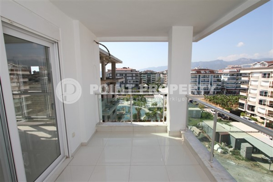 Spacious duplex with good repair, new furniture and appliances on the 5th floor with an attic on the seashore.-id-4070-photo-17