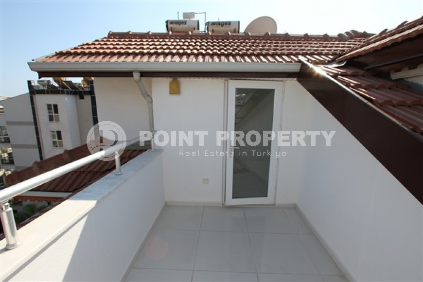 Spacious duplex with good repair, new furniture and appliances on the 5th floor with an attic on the seashore.-id-4070-photo-18