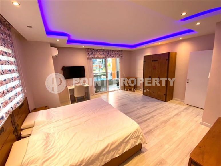 Прекрасная большая двухуровневая квартира 2+1, общей площадью 155 м2, в 150 метрах от пляжа и набережной.-id-4073-фото-5