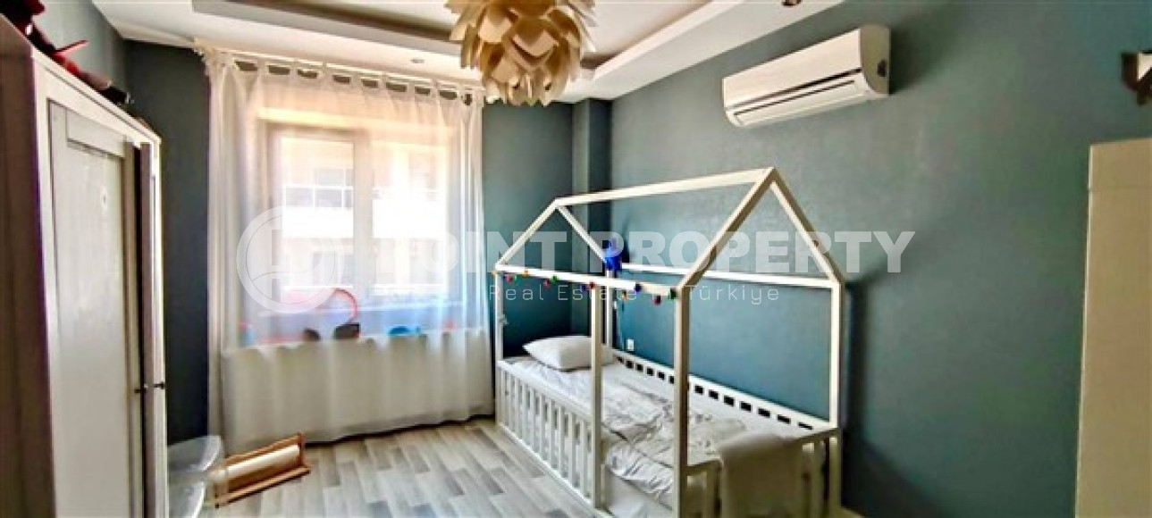 Stylish modern 4+1 apartment on the 9th floor with panoramic views of the city and the sea.-id-4074-photo-7