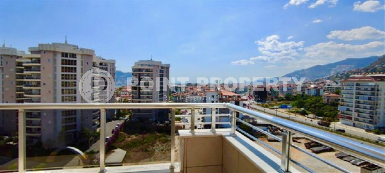 Stylish modern 4+1 apartment on the 9th floor with panoramic views of the city and the sea.-id-4074-photo-10