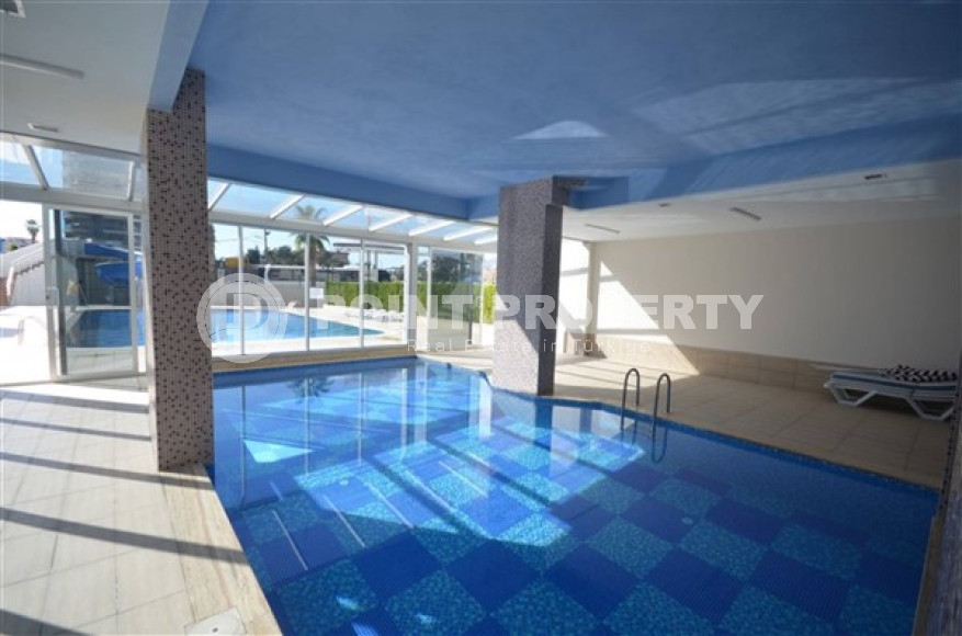 Stylish modern 4+1 apartment on the 9th floor with panoramic views of the city and the sea.-id-4074-photo-16