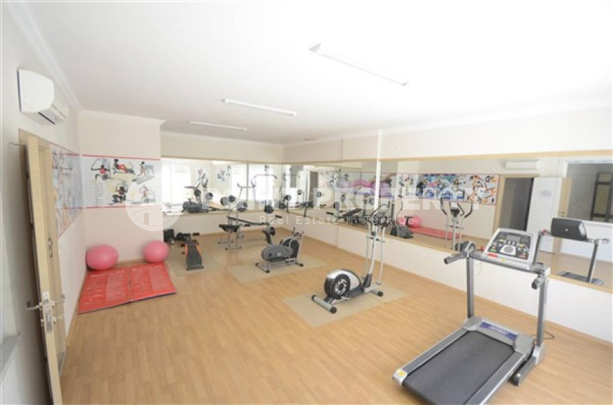 Stylish modern 4+1 apartment on the 9th floor with panoramic views of the city and the sea.-id-4074-photo-17