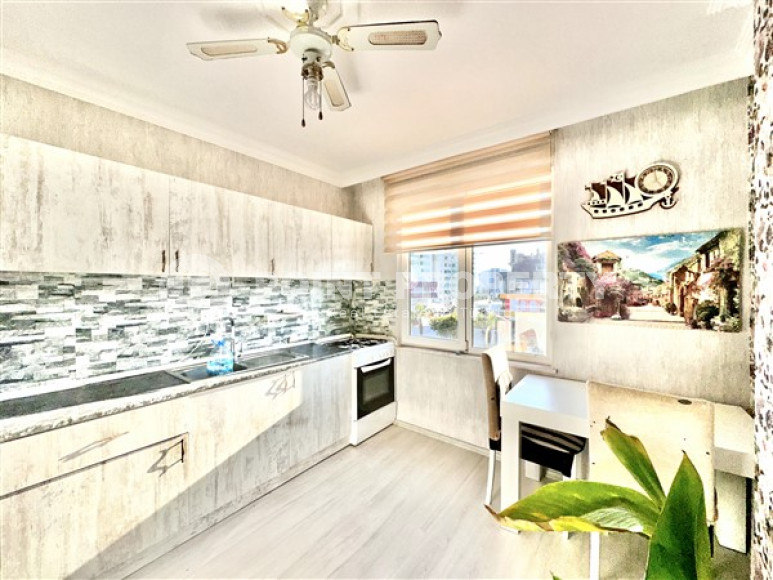 Beautiful apartment with an area of 110 m2 and a 2+1 layout in the Tosmur area, Alanya-id-4077-photo-4
