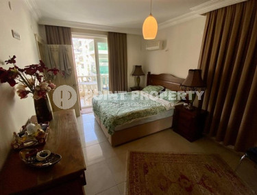 Spacious furnished apartment 2+1, with a total area of 130 m2, on the 7th floor 200 meters from the sea.-id-4080-photo-5