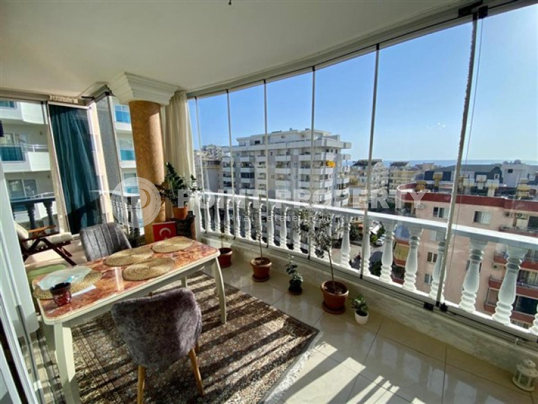 Spacious furnished apartment 2+1, with a total area of 130 m2, on the 7th floor 200 meters from the sea.-id-4080-photo-8