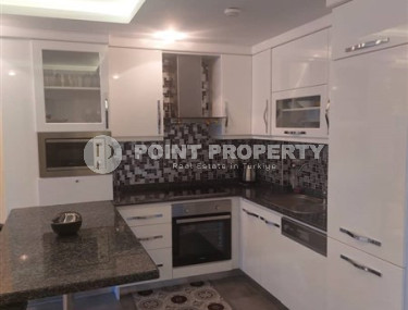 Современная квартира 1+1, общей площадью 70 м2, в 150 метрах от моря в центре района Кестель.-id-4081-фото-2