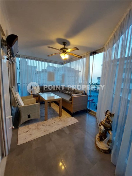 Современная квартира 1+1, общей площадью 70 м2, в 150 метрах от моря в центре района Кестель.-id-4081-фото-6