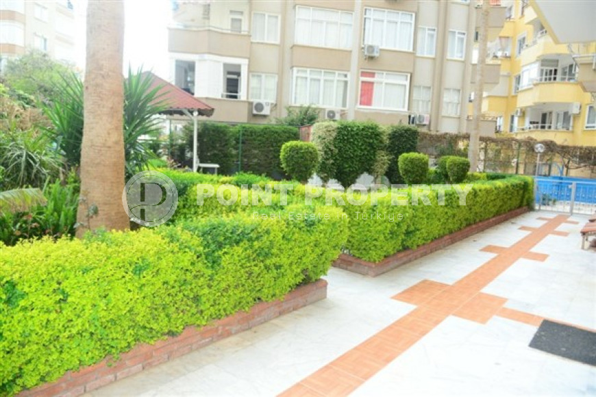 Ухоженная квартира с площадью 100 м2 в самом центре Аланьи. Продается с мебелью.-id-4088-фото-2