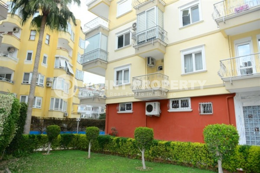 Ухоженная квартира с площадью 100 м2 в самом центре Аланьи. Продается с мебелью.-id-4088-фото-3