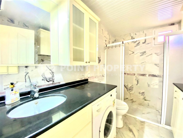 Ухоженная квартира с площадью 100 м2 в самом центре Аланьи. Продается с мебелью.-id-4088-фото-11