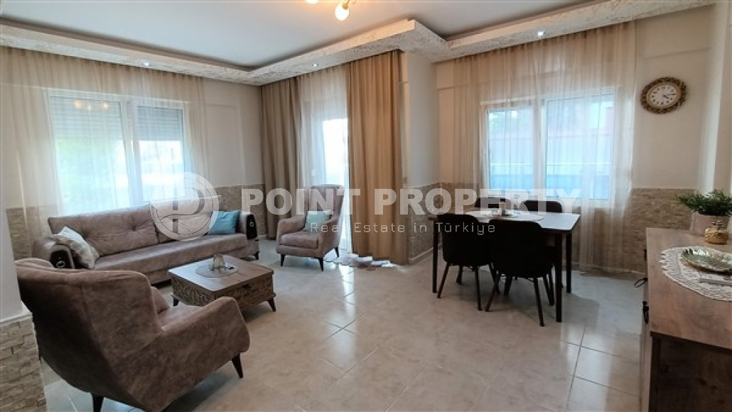 Cozy inexpensive three-room apartment 105 m2 with two balconies, Oba district-id-4090-photo-2