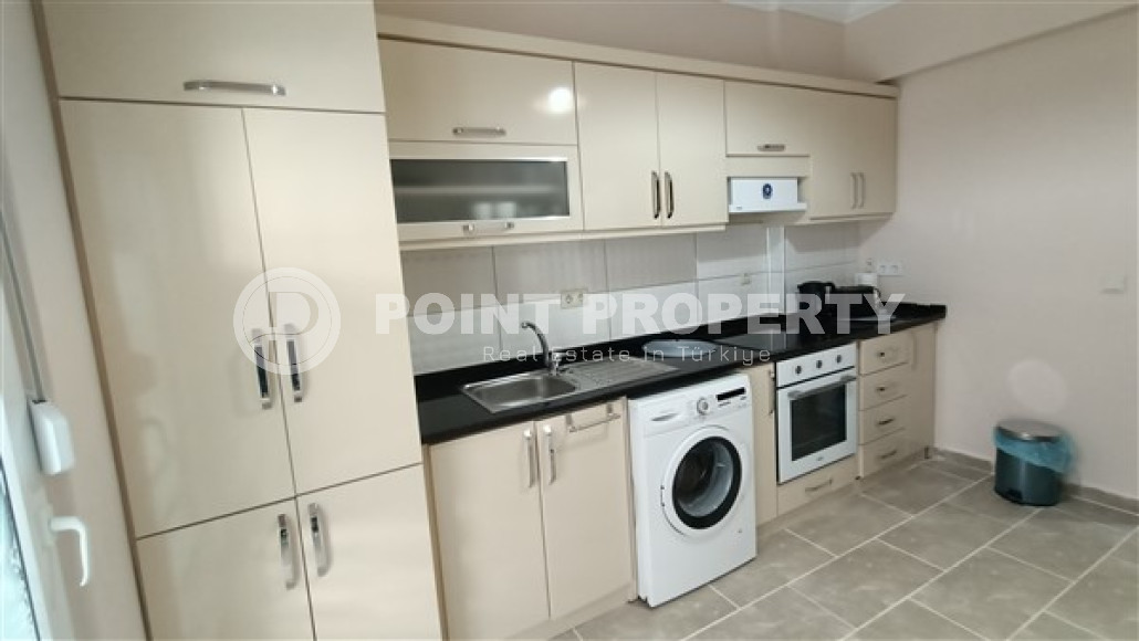 Cozy inexpensive three-room apartment 105 m2 with two balconies, Oba district-id-4090-photo-3