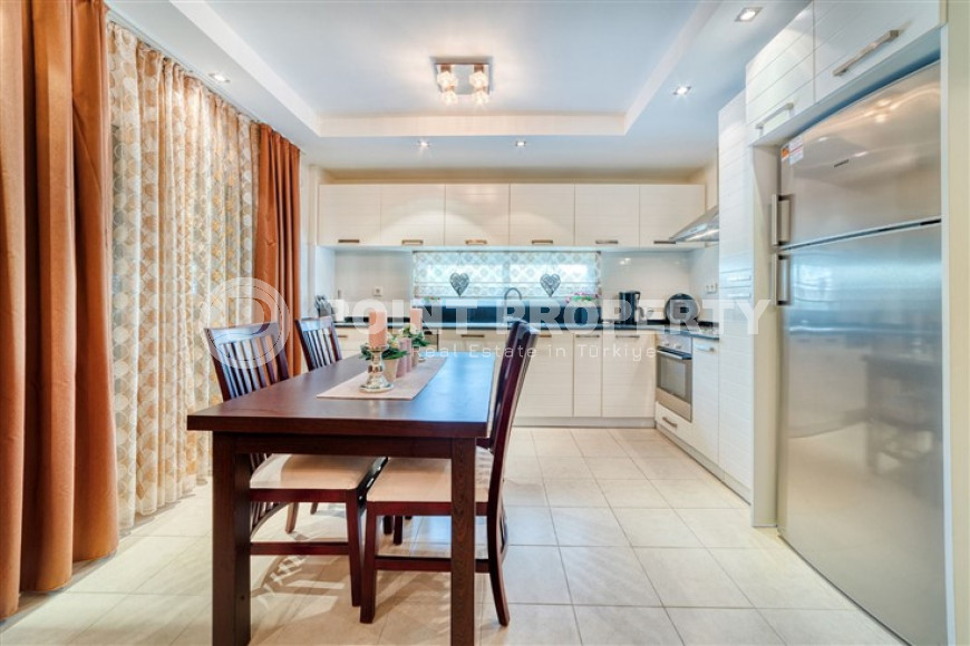 Bright apartments with modern design, furniture and household appliances, 800 meters from the sea.-id-4094-photo-5