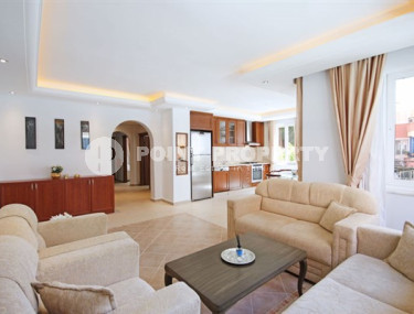 Beautiful bright apartment 2+1, with a total area of 120 m2, on the seashore in the center of Mahmutlar.-id-4095-photo-2