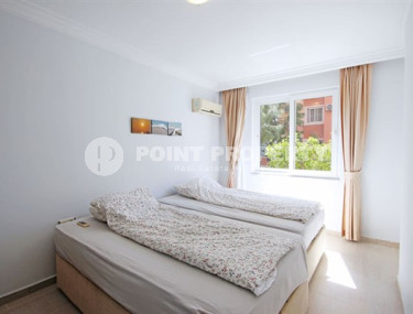 Beautiful bright apartment 2+1, with a total area of 120 m2, on the seashore in the center of Mahmutlar.-id-4095-photo-4