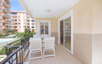 Beautiful bright apartment 2+1, with a total area of 120 m2, on the seashore in the center of Mahmutlar.-id-4095-photo-8