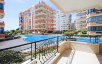 Beautiful bright apartment 2+1, with a total area of 120 m2, on the seashore in the center of Mahmutlar.-id-4095-photo-9