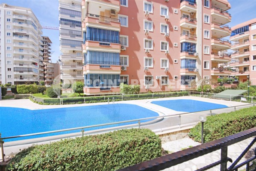 Beautiful bright apartment 2+1, with a total area of 120 m2, on the seashore in the center of Mahmutlar.-id-4095-photo-10