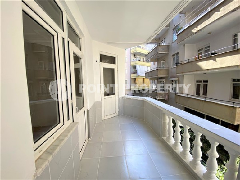 Modern 2+1 apartments in good repair, 350 meters from the beach and promenade.-id-4096-photo-8