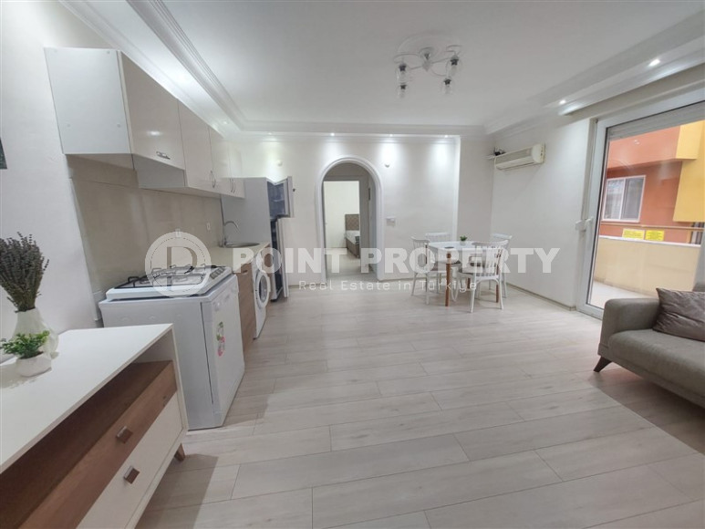 Небольшая квартира 1+1 в 500 метрах от моря в центре популярного района Оба.-id-4097-фото-1