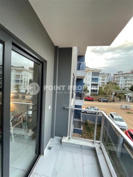 Компактная однокомнатная квартира с чистовой отделкой на 2-м этаже в новом здании, введенном в эксплуатацию в 2022 году.-id-4099-фото-5