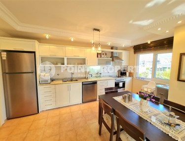 Просторные апартаменты с двумя спальнями на 2-м этаже в спокойном комфортабельном районе Оба.-id-4102-фото-3