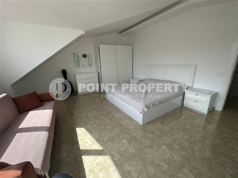 Продается четырёхкомнатный пентхаус с площадью 160 м2 в центре Аланьи-id-4111-фото-5