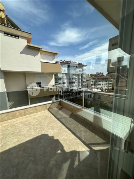 Продается четырёхкомнатный пентхаус с площадью 160 м2 в центре Аланьи-id-4111-фото-7