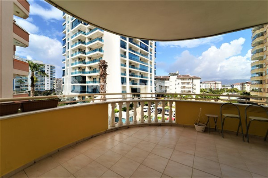 Well-maintained and furnished apartment 115 m2 with two balconies, Mahmutlar-id-4112-photo-12