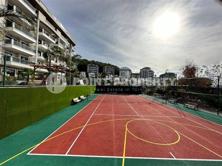 New 1+1 apartment with fine finishing in a luxury residential complex in the comfortable Kargicak area.-id-4121-photo-12