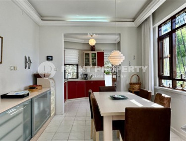 Beautiful garden duplex with an area of 110 m2 in the heart of Alanya-id-4125-photo-1