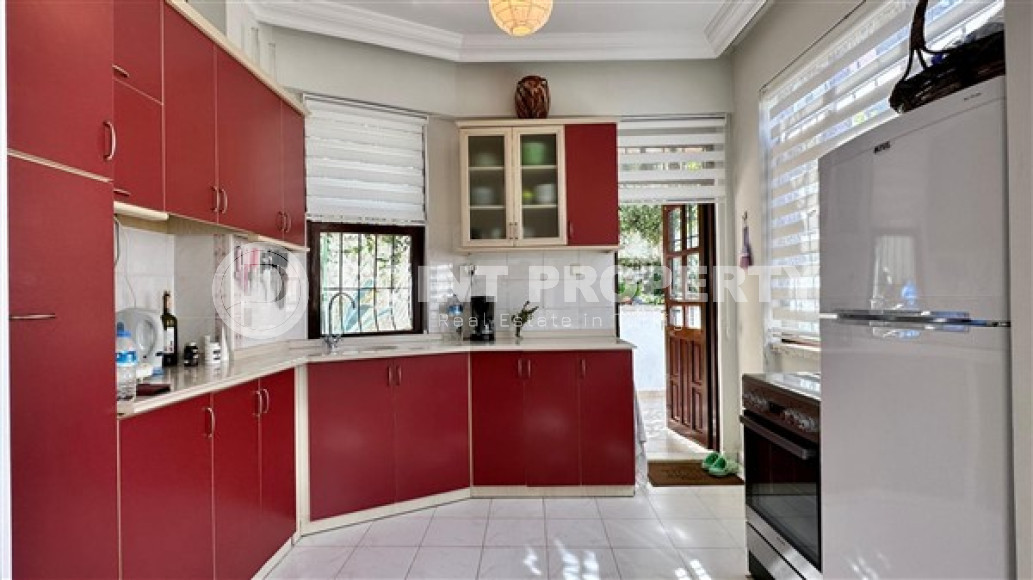 Красивый садовый дуплекс с площадью 110 м2 в самом центре Аланьи-id-4125-фото-2