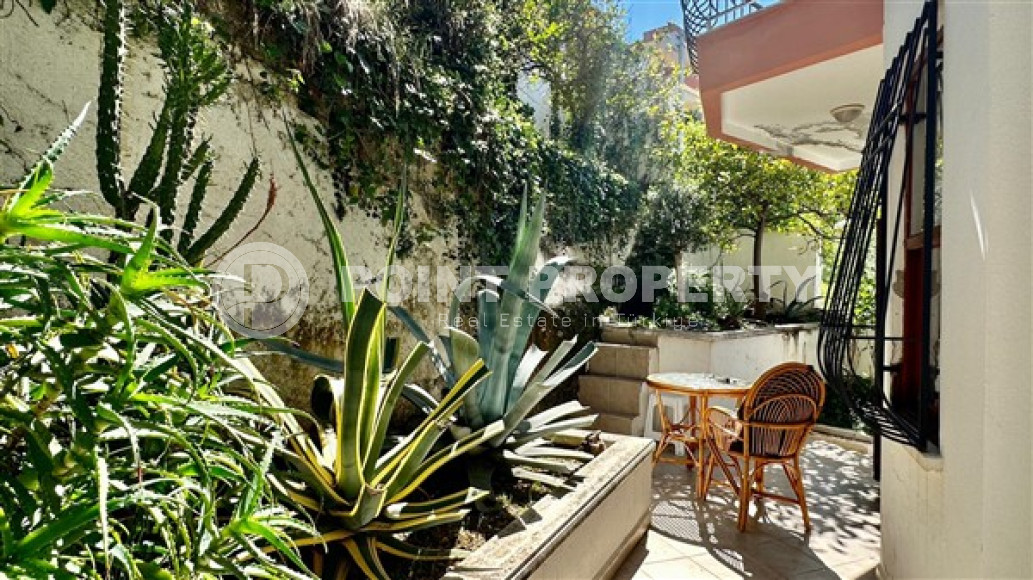 Красивый садовый дуплекс с площадью 110 м2 в самом центре Аланьи-id-4125-фото-11