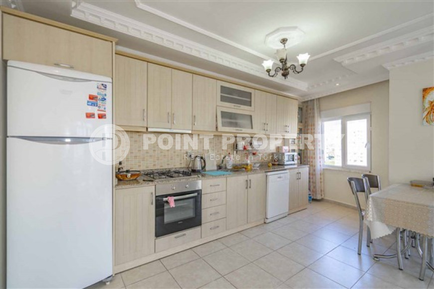 Панорамный дуплекс 4+1, общей площадью 220 м2, на 11-м этаже с мансардой в 400 метрах от моря.-id-4128-фото-3