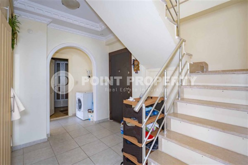 Панорамный дуплекс 4+1, общей площадью 220 м2, на 11-м этаже с мансардой в 400 метрах от моря.-id-4128-фото-4