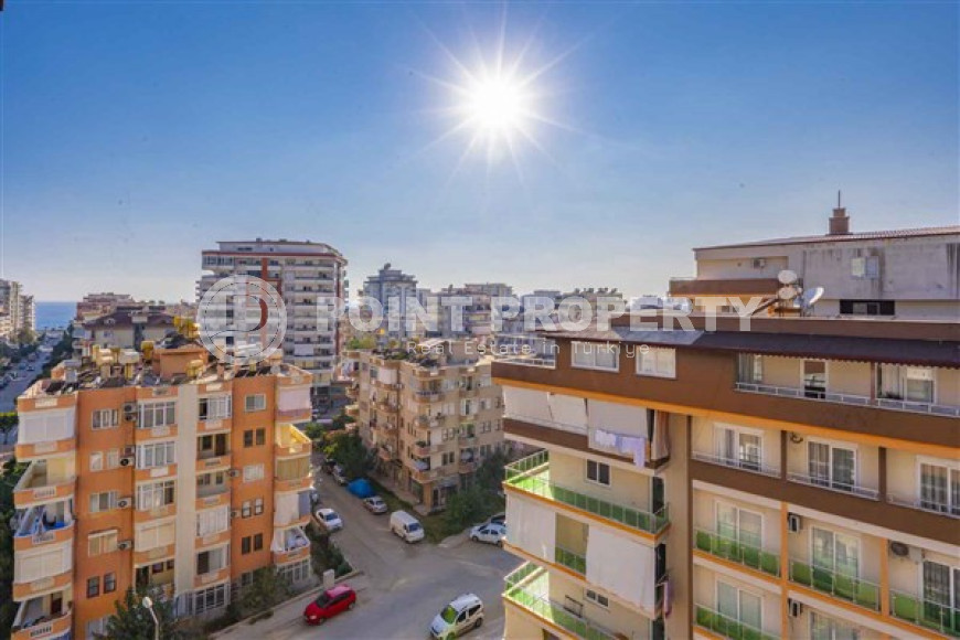 Spacious three-bedroom apartment on the 7th floor in the center of Mahmutlar.-id-4130-photo-13