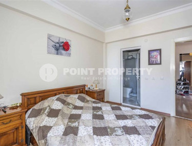 Comfortable 3+1 apartment with high-quality renovation and pleasant interior, 50 meters from the sea.-id-4132-photo-5