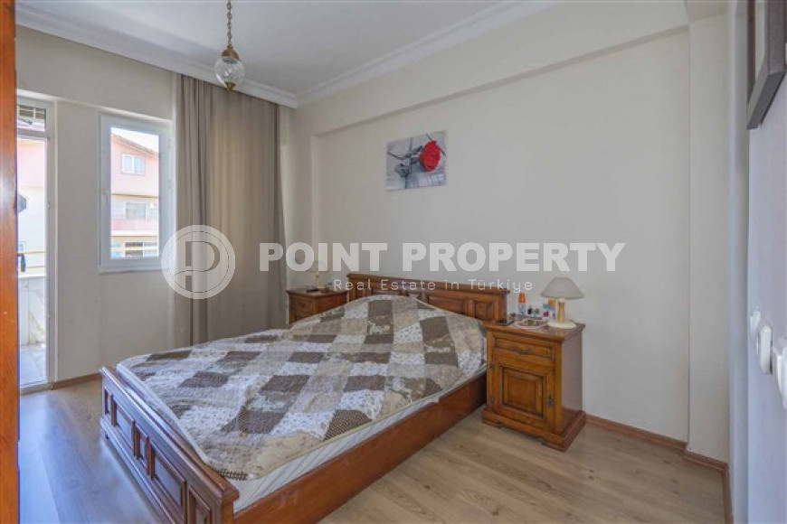 Comfortable 3+1 apartment with high-quality renovation and pleasant interior, 50 meters from the sea.-id-4132-photo-6