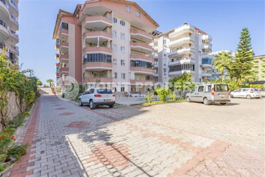 Comfortable 3+1 apartment with high-quality renovation and pleasant interior, 50 meters from the sea.-id-4132-photo-14