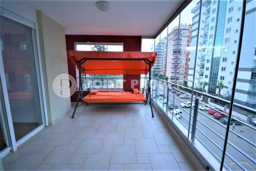 Spacious furnished two-bedroom apartment in the center of Mahmutlar.-id-4133-photo-10