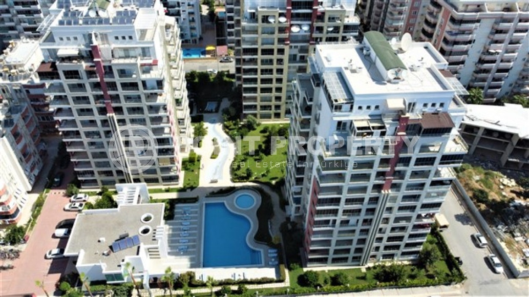 Spacious furnished two-bedroom apartment in the center of Mahmutlar.-id-4133-photo-14