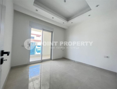 Просторный дуплекс 3+1 с чистовой отделкой в новом жилом комплексе в 500 метрах от пляжа и набережной.-id-4134-фото-4